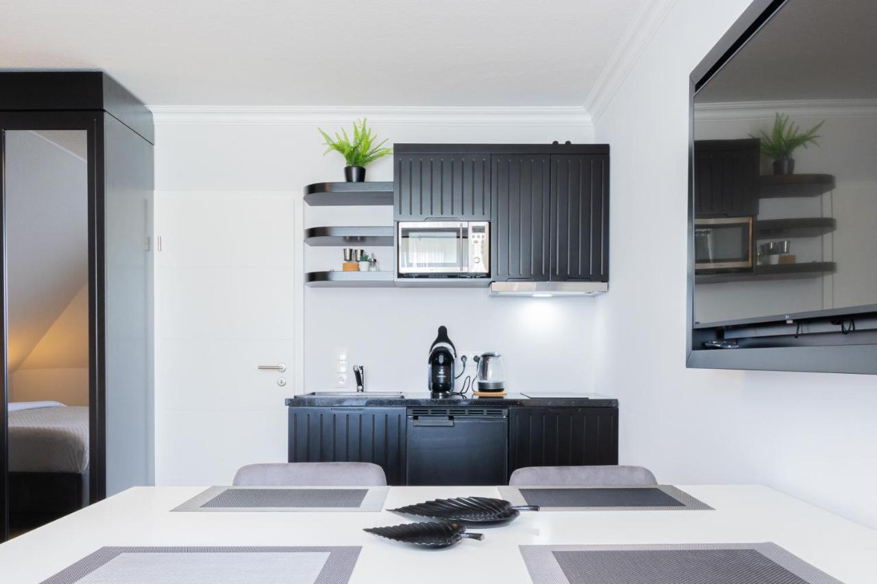 Strandnahe Ferienwohnung - Sehr Modern Und Hochwertig Eingerichtet, Inklusive Parkplatz, Gartenzugang Und Fahrradunterstellmoeglichkeit Scharbeutz Eksteriør bilde