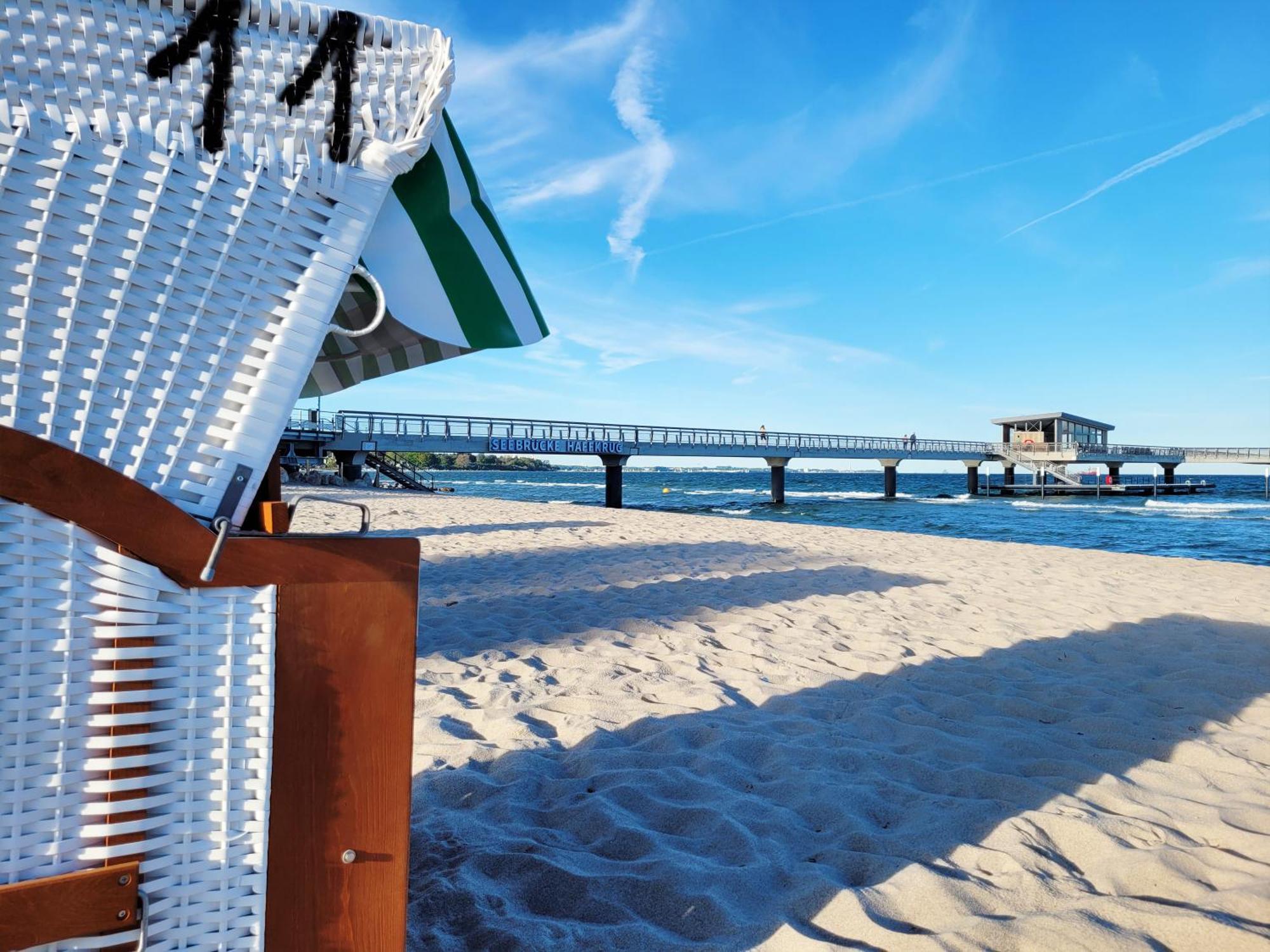 Strandnahe Ferienwohnung - Sehr Modern Und Hochwertig Eingerichtet, Inklusive Parkplatz, Gartenzugang Und Fahrradunterstellmoeglichkeit Scharbeutz Eksteriør bilde